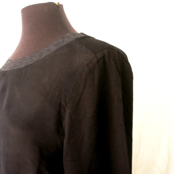 Black Crew Neck Pull Over Blouse - Picture 2 of 4